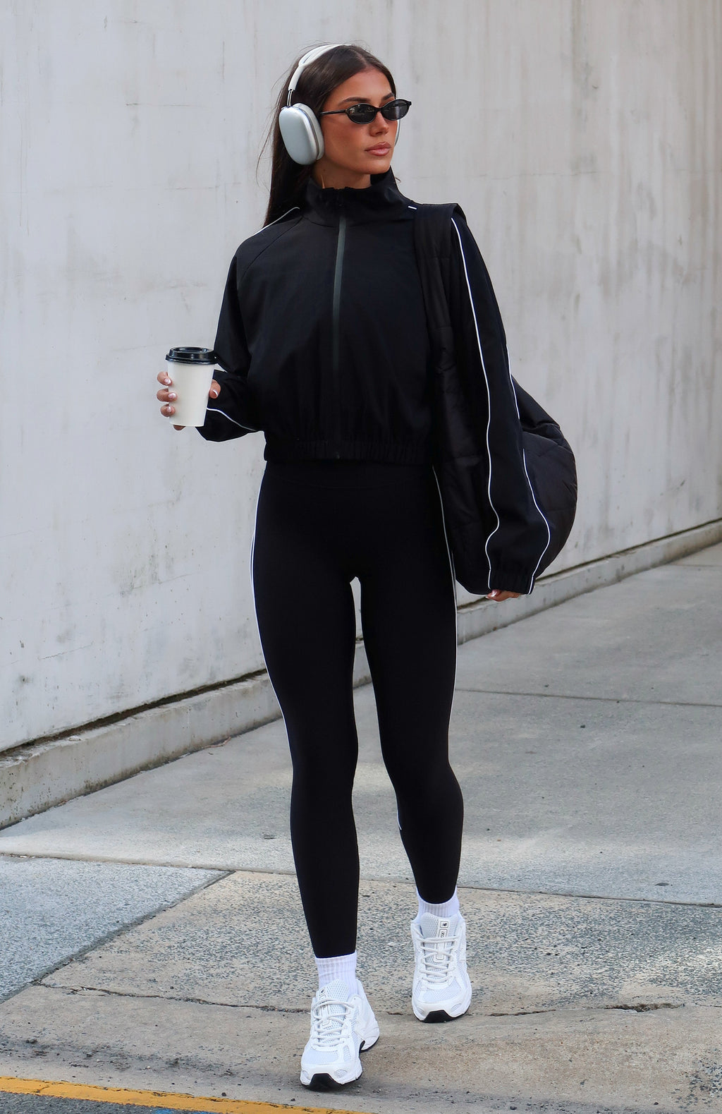 Victory Jacket Black/White